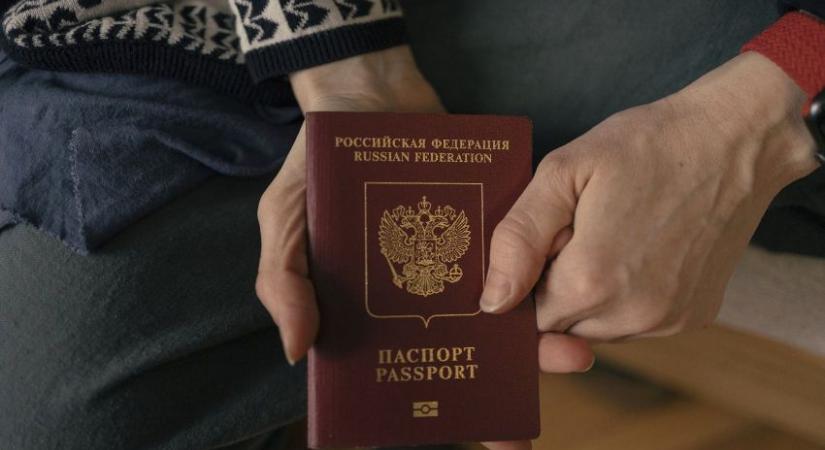 Az EU teljesen felfüggeszti az Oroszországgal kötött vízumkönnyítési megállapodást
