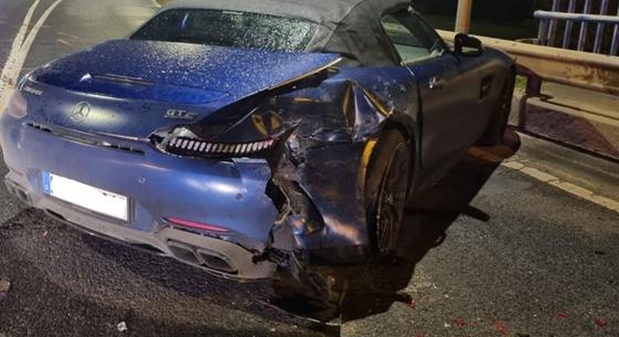 Nem is vezethetett volna a 19 éves fiatal, aki az Egér úton összetört egy Mercedes-AMG GT-t