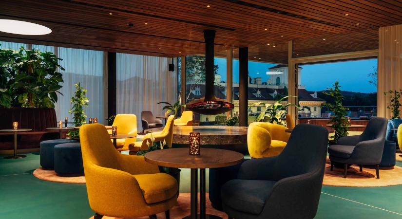 Tetőbárral, csúcsminőséggel és virágillattal vár Kismarton új hotelje