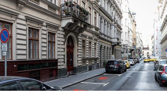 Így néznek ki az újfajta parkolóhelyek, amelyekből egyre több van Budapesten