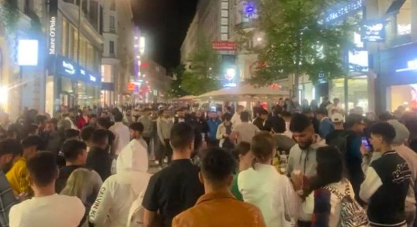 „Ez már nem Bécs többé” – migránsok lepték el az osztrák fővárost a szíriai ünnepen