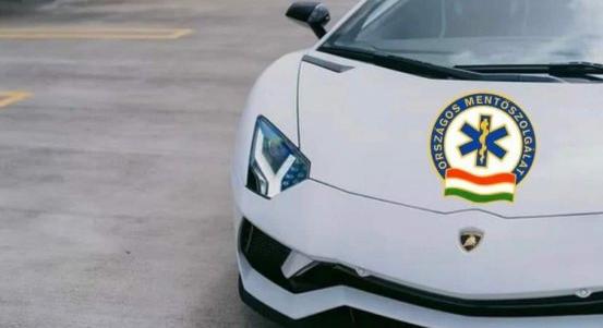 Lamborghinit ajánlottak fel az Országos Mentőszolgálatnak