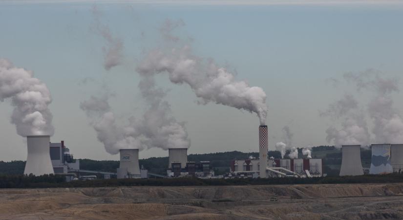 A WHO, a Vatikán és Nobel-díjas tudósok sürgetik a fosszilis tüzelőanyagok kivezetését