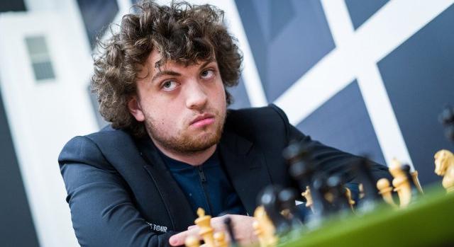 Prosztatavibrátorral csalhatott egy fiatal sakknagymester