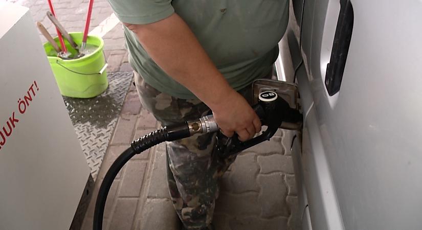 Tovább csökken a benzin és a gázolaj ára a hét végén