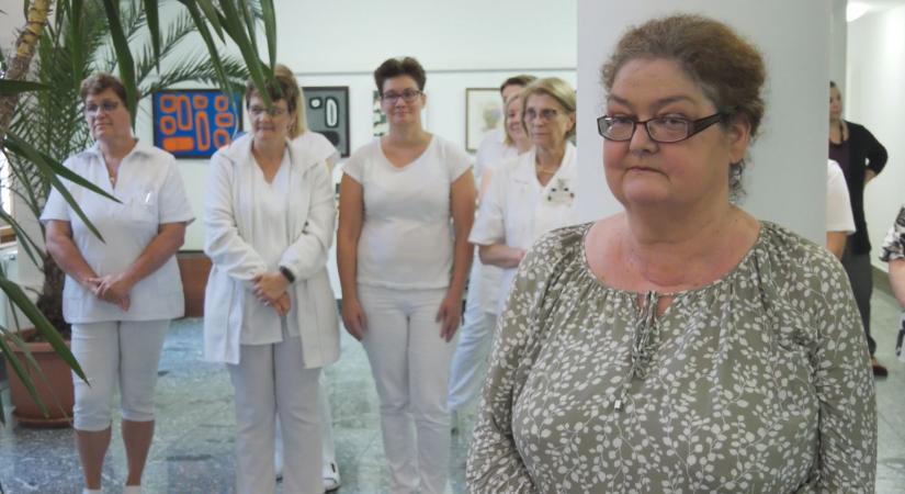 A kórház munkatársai mutatják be műveiket a Pándy galériában