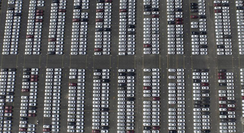 Jelentősen nőtt az autók száma az EU-ban