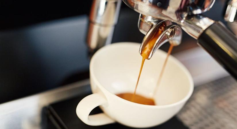 Melyik az erősebb kávé: az eszpresszó, a filteres vagy a kotyogós?