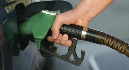 Teljesen tönkremehetnek a független benzinkutasok a meghosszabbított üzemanyagárstop miatt