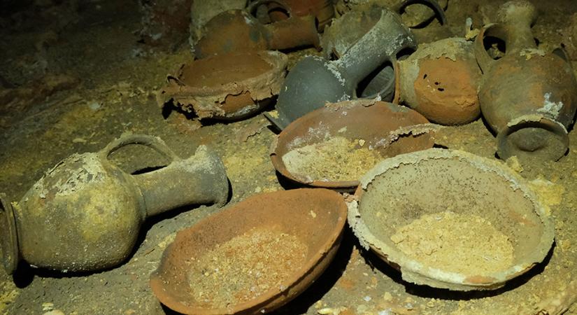 Sértetlen, 3300 éves temetkezési barlangot fedeztek fel Izraelben