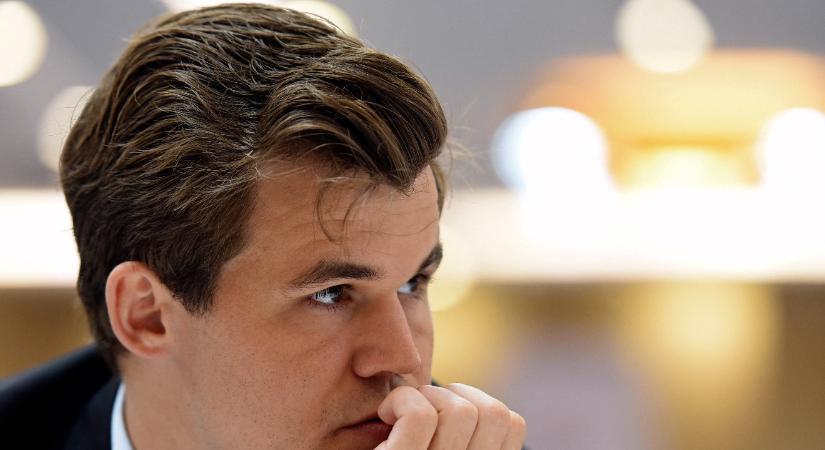 A világbajnok Carlsen sokkoló húzása: egy lépés után feladta a partiját