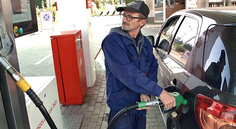 A benzin piaci ára nő, a gázolajé csökken