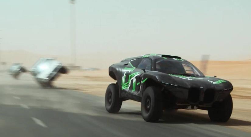 A BMW villanyautóval hódítaná meg a sivatagot