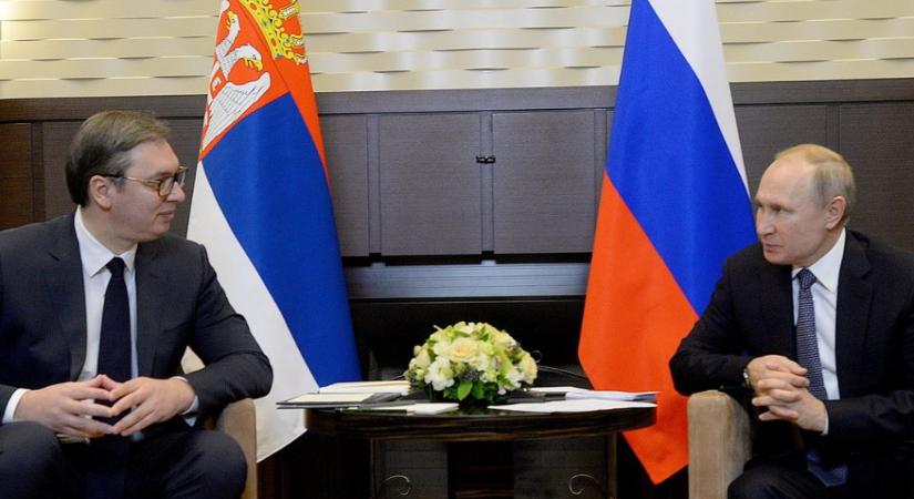 Putyin: Rendszeresen beszélgetek Vučićtyal, az együttműködést tovább mélyítjük