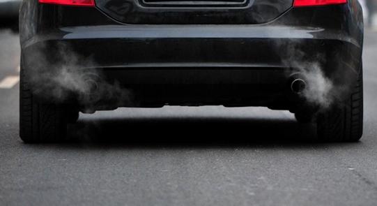 A sötét füstöt eregető kocsikra vadásznak a héten