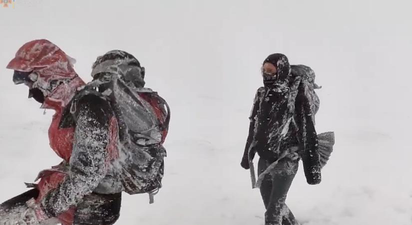 Turistákat ejtett foglyul a hóvihar Kárpátalján