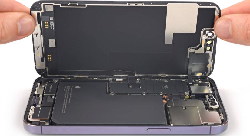 Az iFixit szédszedte az iPhone 14 Pro-t – maradt a korábbi felépítés