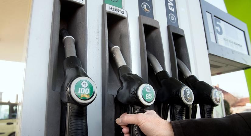 Folytatódik az áresés a hazai benzinkutakon