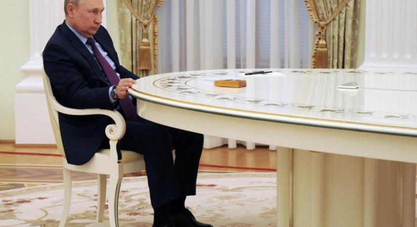 Putyin: egyes országok világpolitikai hegemóniája nem tarthat örökké
