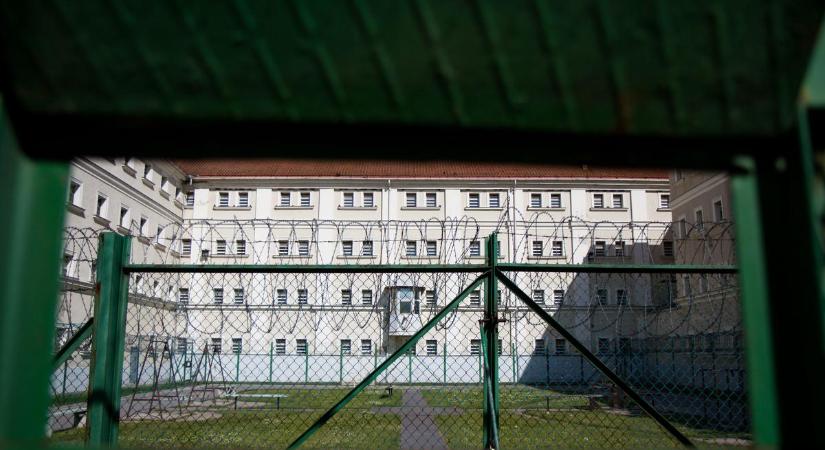 6 év elteltével kapott bocsánatkérő levelet és némi kártérítést a brutálisan összevert sopronkőhidai rab – videó