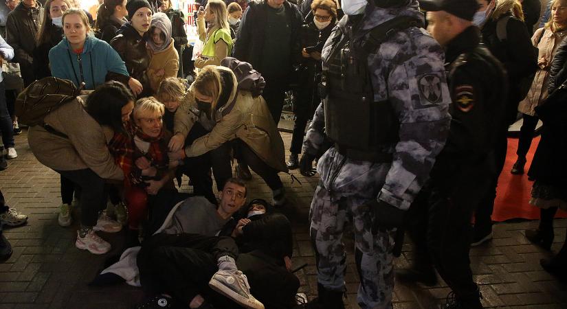 Forrósodik a helyzet az orosz tüntetéseken