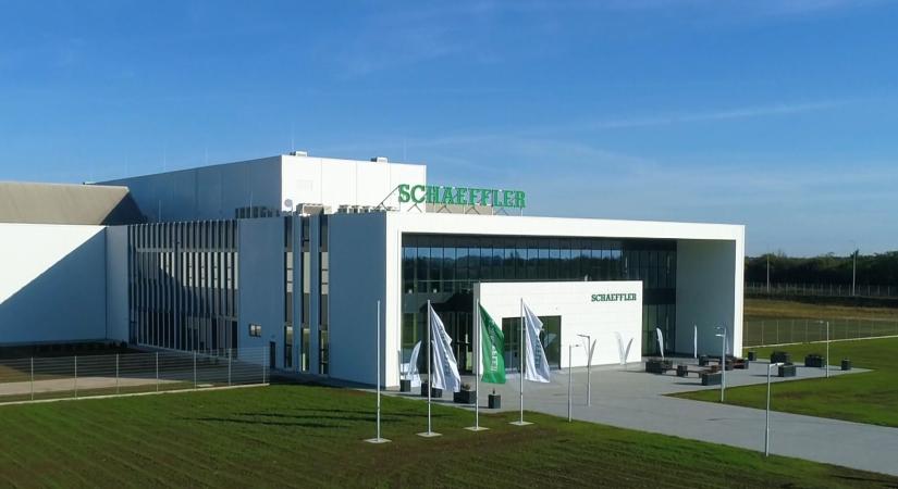 Az energiahatékony világítást és épületautomatizációt a Siemens termékei biztosítják a Schaefflernél