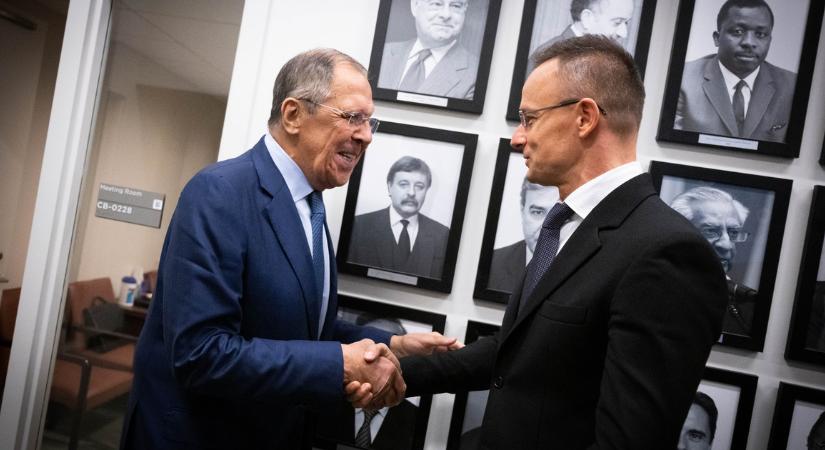 Szijjártó Péter Szergej Lavrovval tárgyalt, Paks és a gázellátás is szóba került
