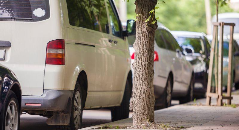 Januártól a lakóknak is fizetős lesz a parkolás a Józsefvárosban