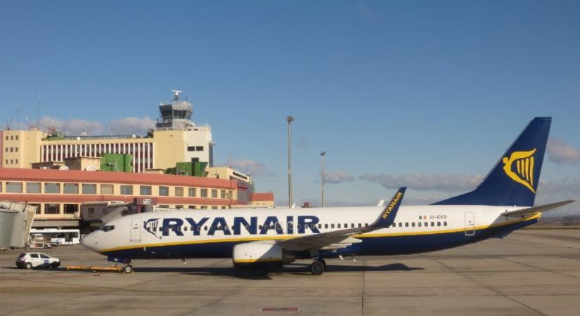 Kényszerleszállást hajtott végre a Ryanair Budapestről Londonba tartó járata Kölnben