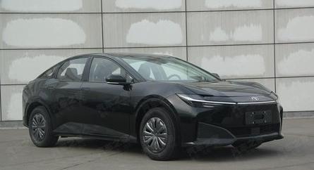 A Toyota 2024-ben kezdheti meg a BZ3 értékesítését Európában