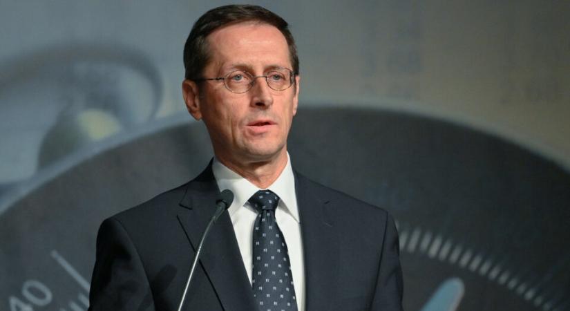 Varga Mihály: tartósan magas infláció és recesszió jön
