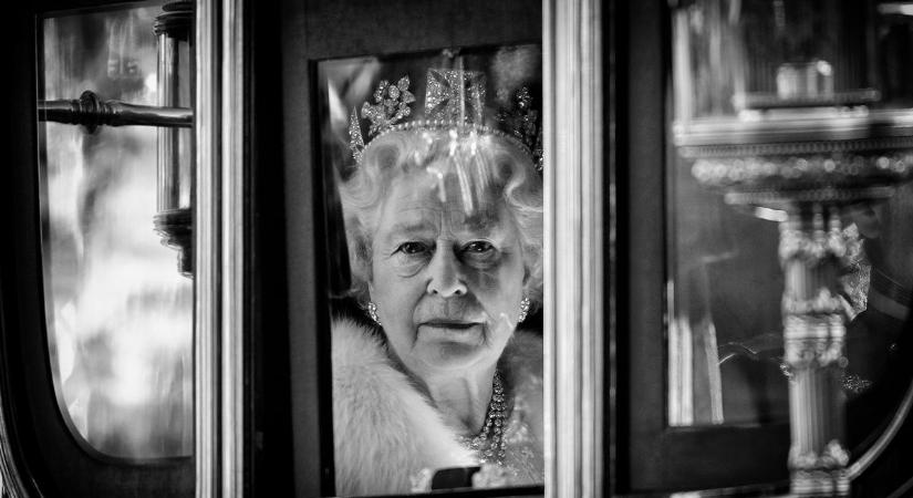 Itt nyugszik Erzsébet királynő, fotón a végső nyughelye