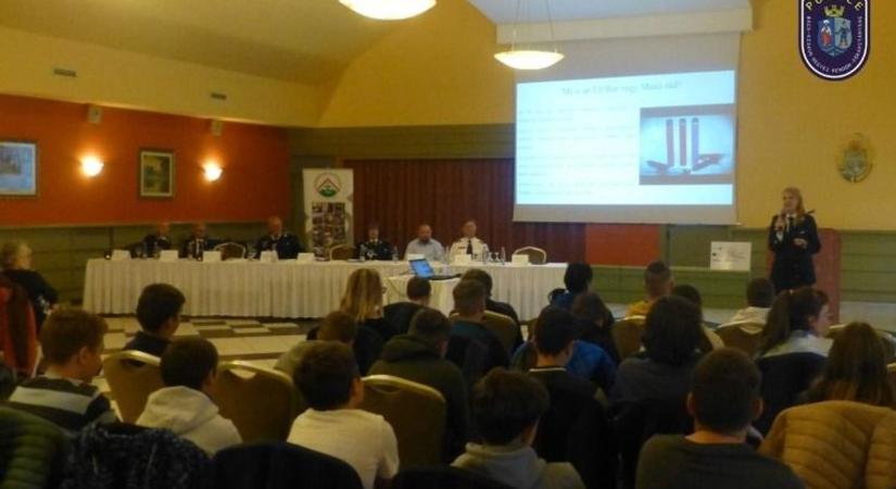 Bűnmegelőzési és közlekedésbiztonsági konferenciát tartottak Kecskeméten