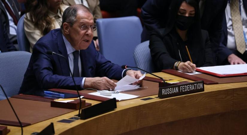 Lavrov szerint a Nyugat irányvonala aláássa a bizalmat