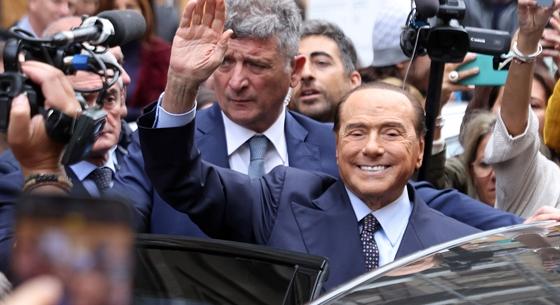Berlusconi: Salvini ügyes, de sose dolgozott