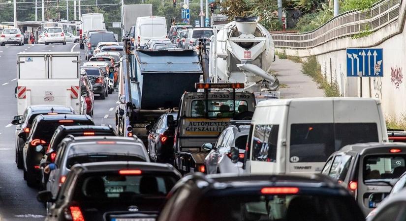 Kiadták a rendkívüli közleményt: Hétfőn megbénul a forgalom Budapesten