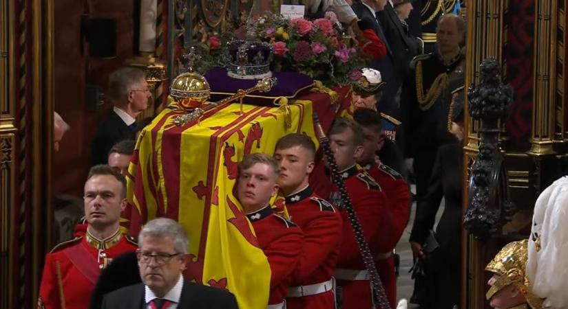 Kiderült, hogy kik vitték Erzsébet királynő koporsóját a temetésen