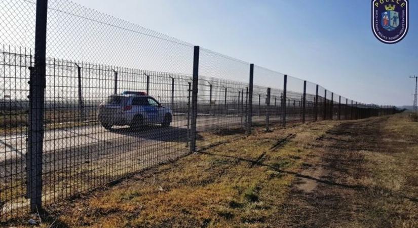 Száztizenöt határsértőt tartóztattak fel a Bács-Kiskun megyei rendőrök