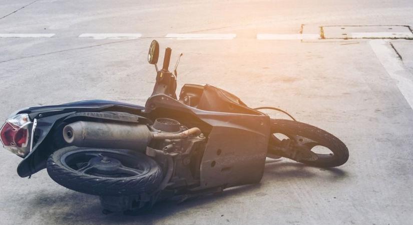 Elütöttek egy motorost Gyulán