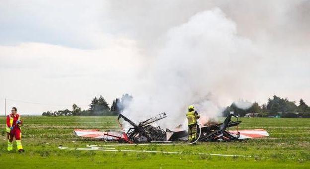 Tragédia Németországban, összeütközött és lezuhant két műrepülő - videó
