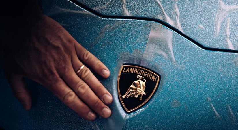 Búcsúzik a Lamborghini csúcsmodellje