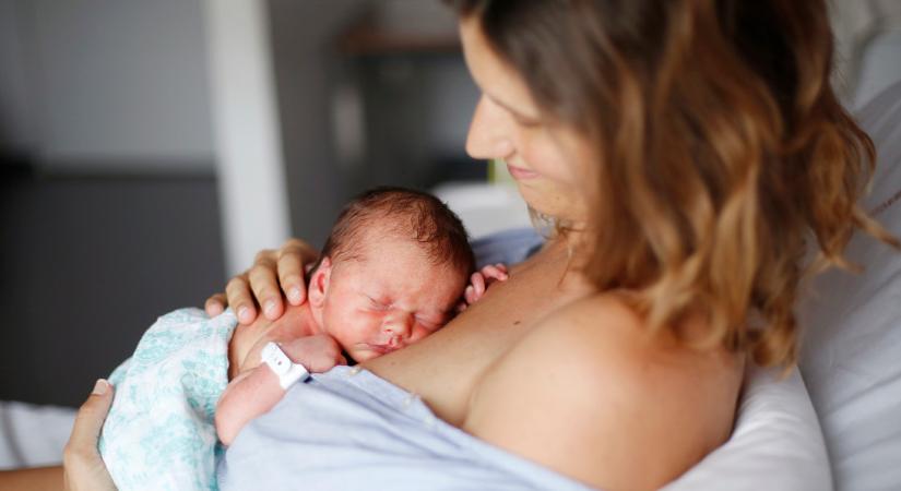 Hüvelyi szülés császármetszés után: mégsem lehetetlen? – Egy VBAC-anya könyve