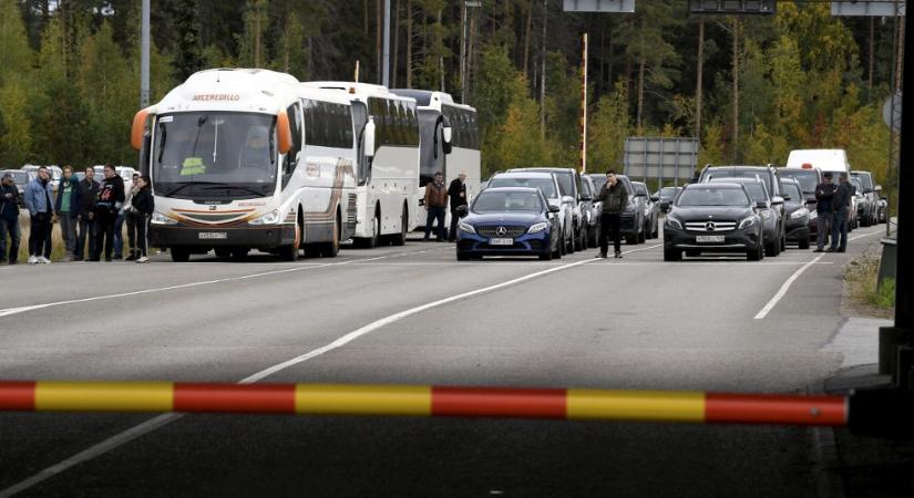 A hétvégén csaknem 17 ezer orosz menekült Finnországba
