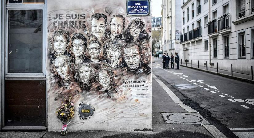 „Bunkerban” dolgoznak a Charlie Hebdo karikaturistái