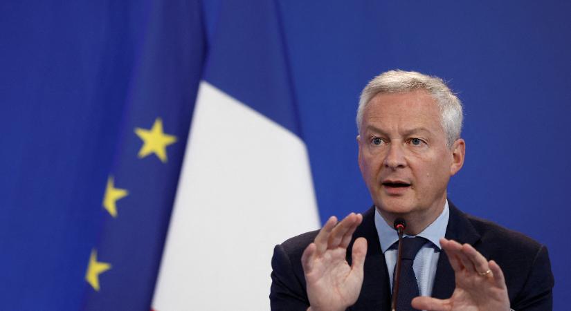 45 milliárd eurós csomaggal fékeznék meg a franciák a rezsidrágulást