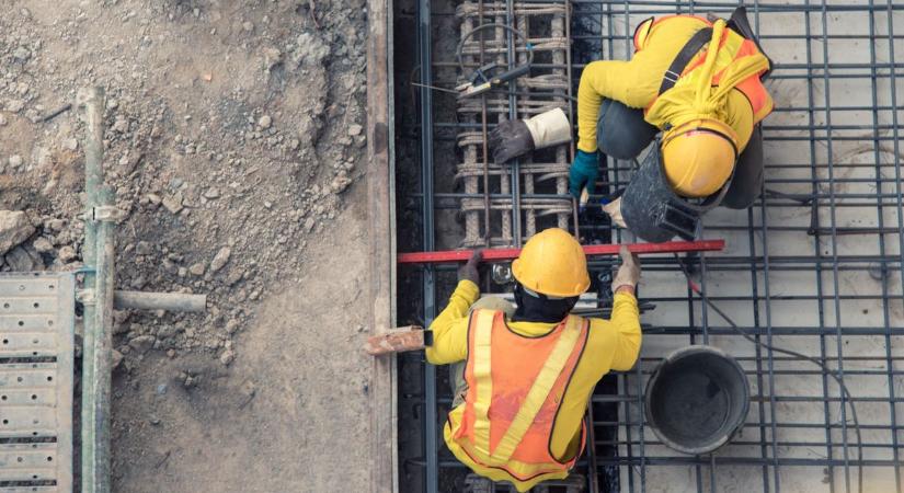 Építkezéseken talált feketemunkásokat az adóhatóság