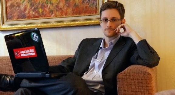 Snowden megkapta az orosz állampolgárságot