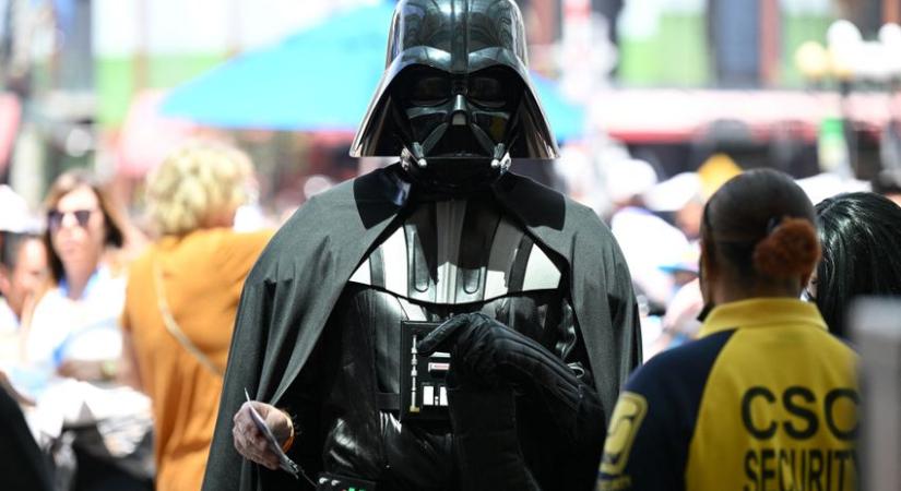 A 91 éves Darth Vader visszavonul, de a hangja örökké él