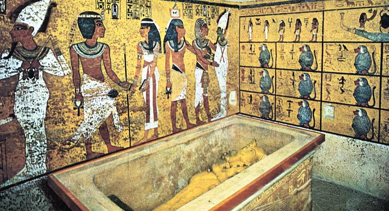 Tutanhamon sírkamrája rejti Nofertiti sírját is