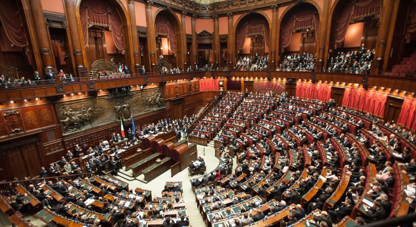 Már hivatalos: az olasz parlament mindkét házában a jobboldal szerzett többséget